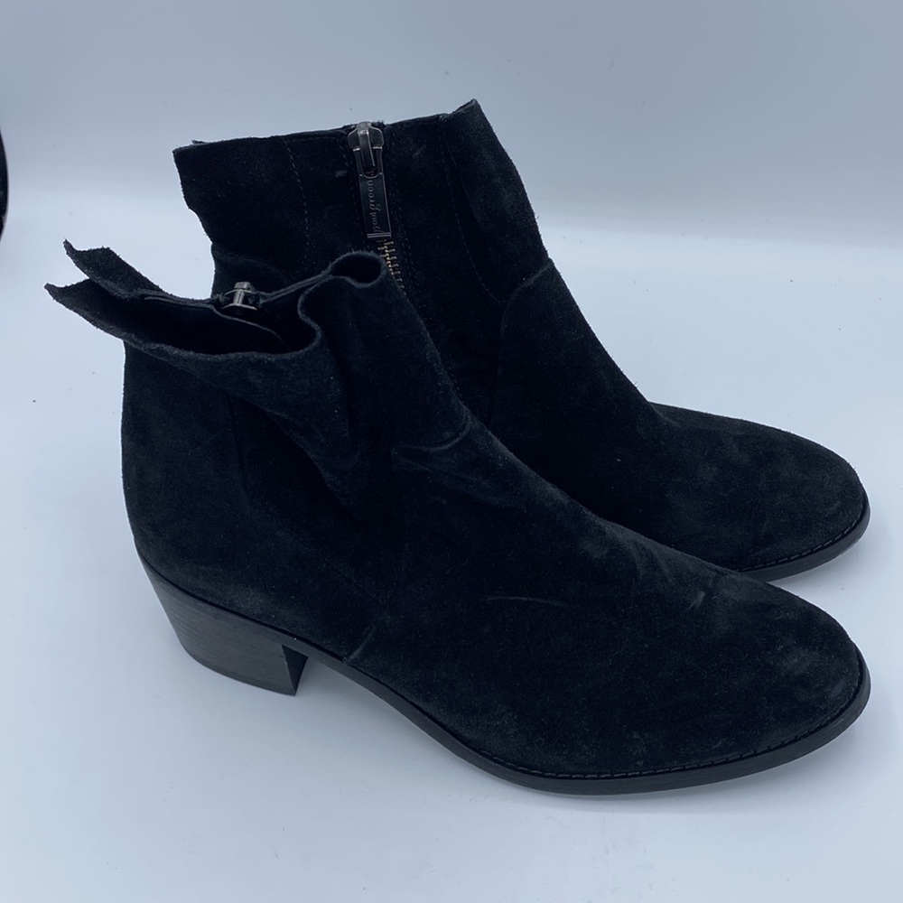 NWOB Paul‎ Green Black Suede Ankle Booties Size 5.5 US